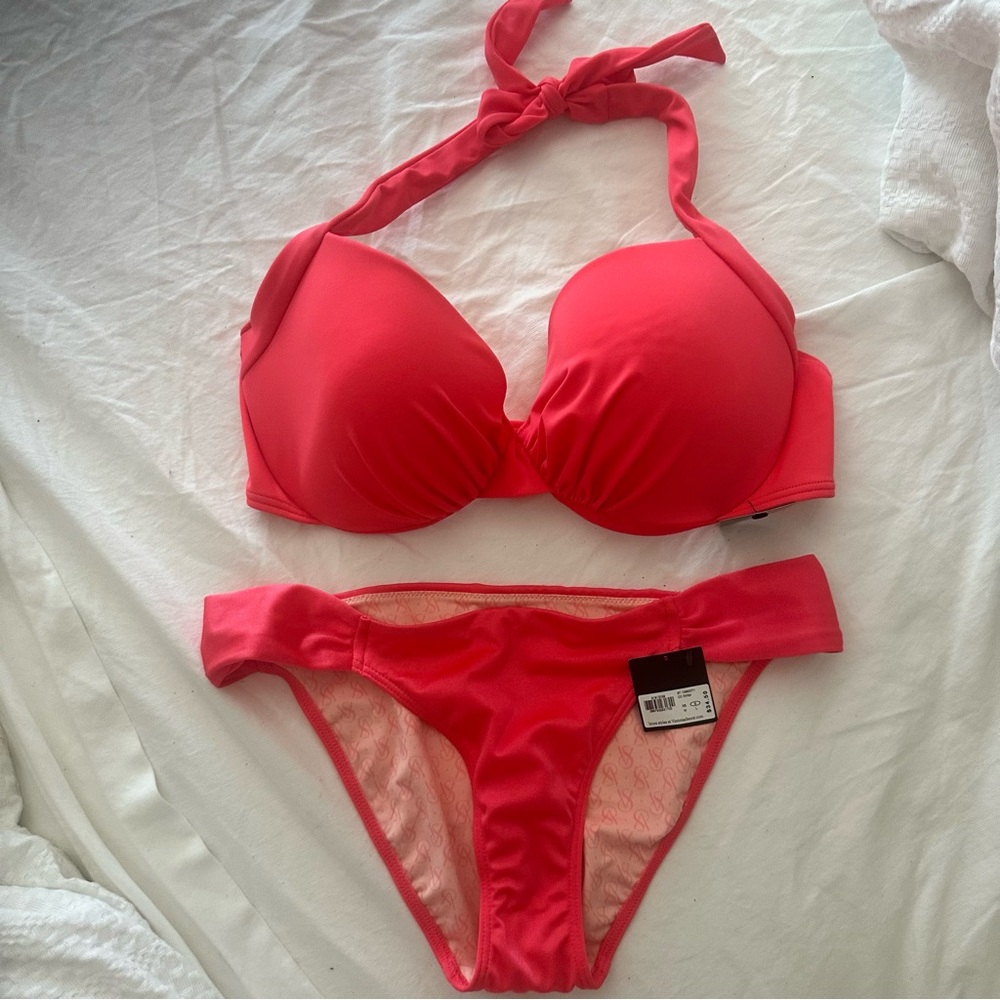 NWT Victoria's Secret Swim Halter Bikini 34DD / S